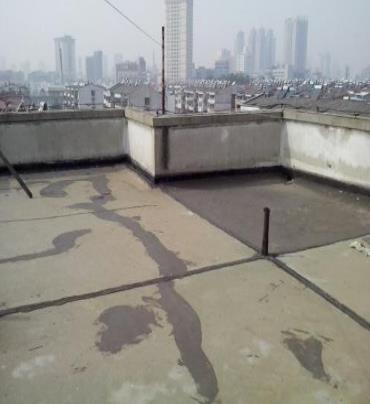 长葛漏水维修 楼顶漏水是什么原因，楼顶漏水维修方法是什么?